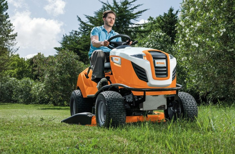 STIHL sodo traktoriukai: RT serijos modelių palyginimas